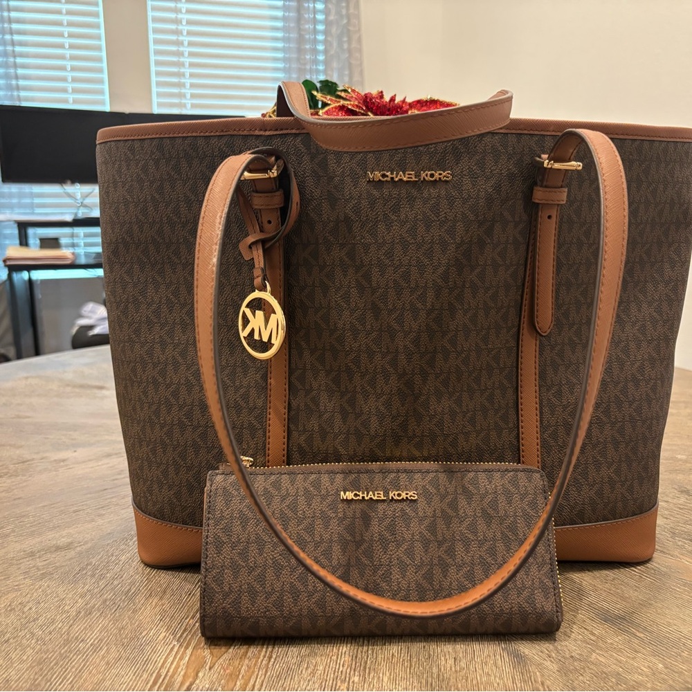 Michael Kors Signature Brown Tote and Wallet